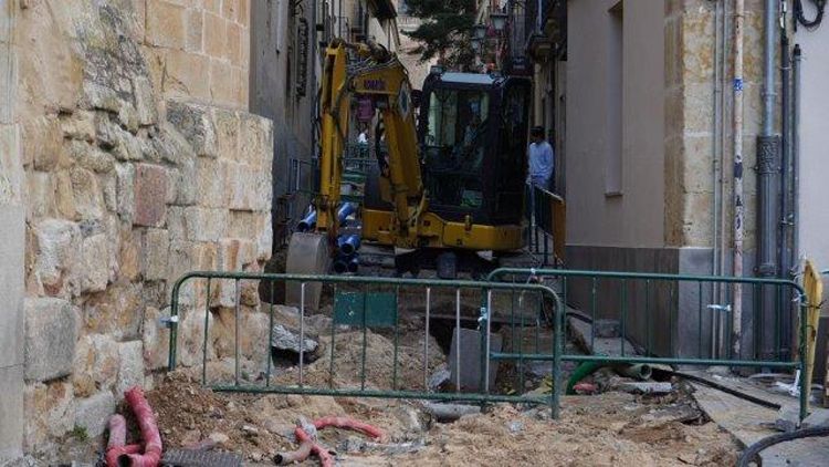 Obras en la calle Libreros. Fotografía. Comité Antinuclear y Ecologista de Salamanca. 
