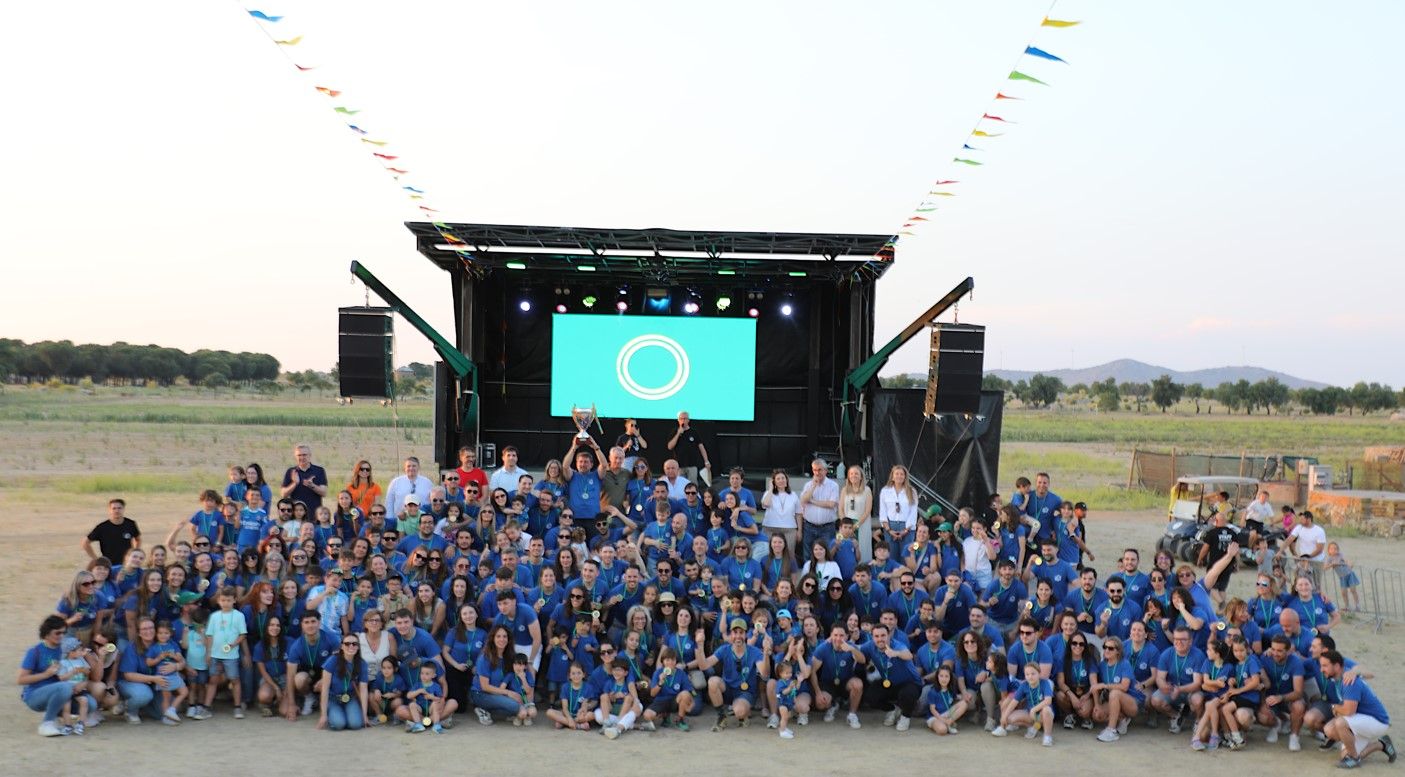 Foto de familia de los ganadores.