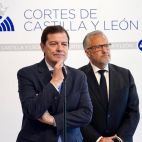 Manueco y Pollán, este miércoles, en Las Cortes de CyL. (Ical)