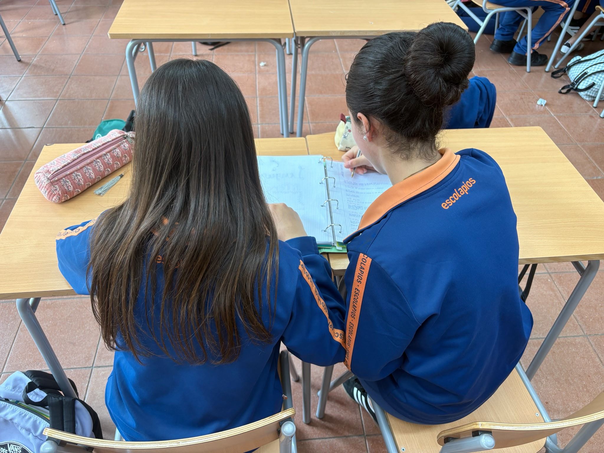 Paula Nieto Hernández y Jimena Domingo Andrés, alumnas de 3ºESO A, Colegio Calasanz.