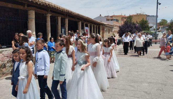Misa y procesión del Corpus en Carbajosa