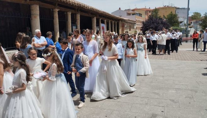 Misa y procesión del Corpus en Carbajosa