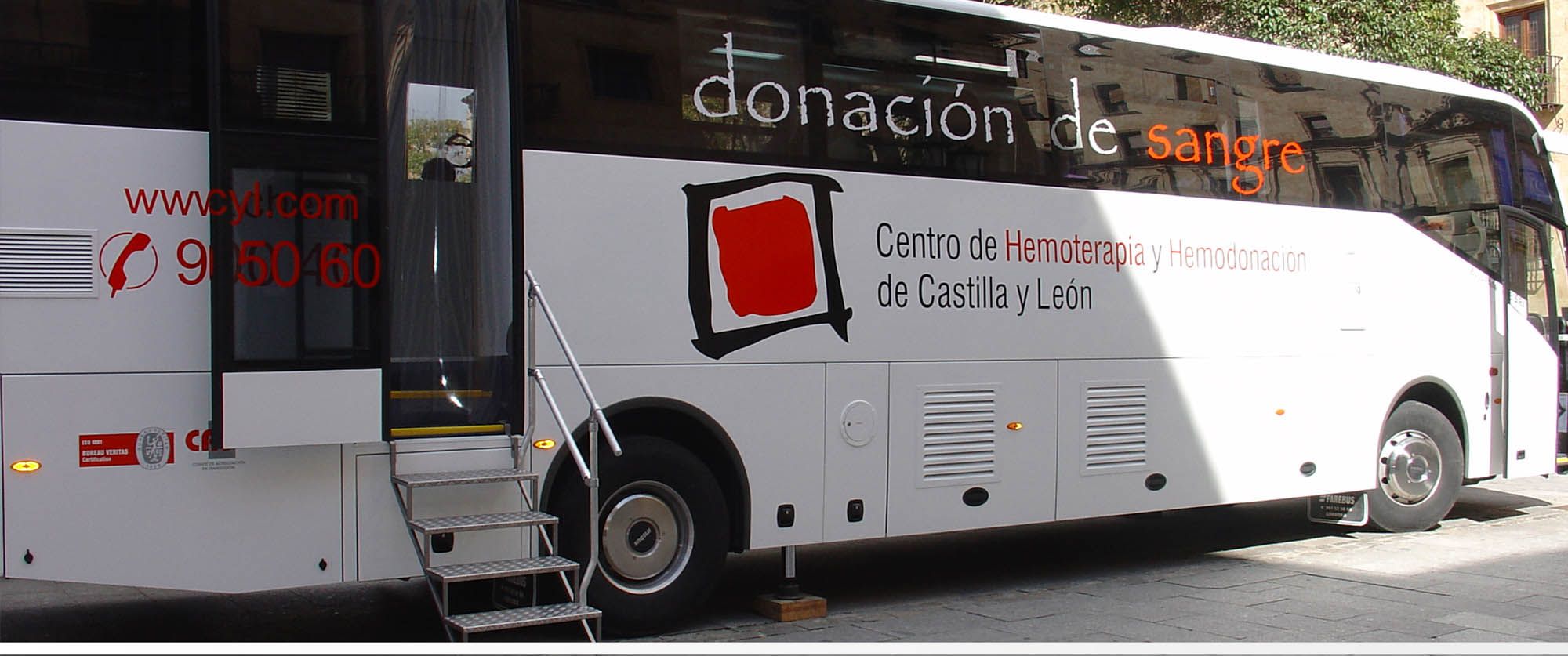 Autobús de la Hermandad de Donantes de Sangre
