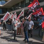 La protesta por las carencias del operativo contra los incendios. (Foto: Pablo de la Peña)