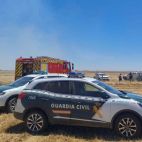 Varios vehículos de la Guardia Civil y Bomberos de la Diputación. (ARCHIVO)
