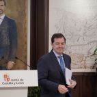 Rubén Cacho / ICAL. El presidente de la Junta de Castilla y León, Alfonso Fernández Mañueco, comparece en rueda de prensa.