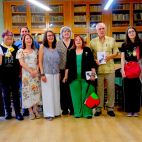Charo Alonso, en el centro de la imagen, presentó 'El burdel de Alejandría' en el Casino de Béjar. 
