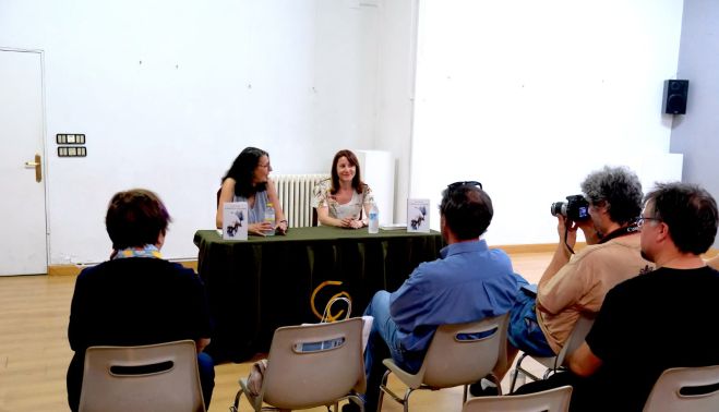 El público asistente a la presentación del libro de Charo Alonso. 