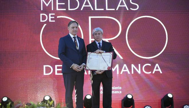 Ceremonia de entrega de las Medallas de Oro de la ciudad. Fotografía. Pablo de la Peña (2) Ceremonia de entrega de las Medallas de Oro de la ciudad. Fotografía. Pablo de la Peña (2)