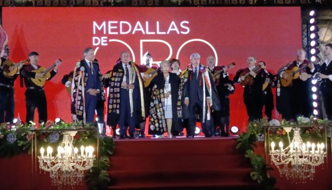Ceremonia de entrega de las Medallas de Oro de la ciudad. Fotografía. Pablo de la Peña. Ceremonia de entrega de las Medallas de Oro de la ciudad. Fotografía. Pablo de la Peña.