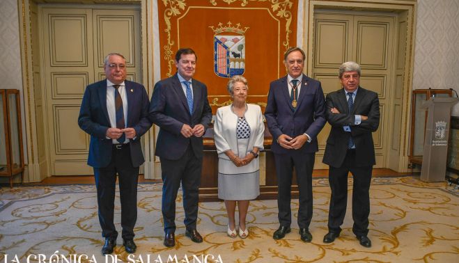Ceremonia de entrega de medallas de Oro. Fotografía. Pablo de la Peña.(5) Ceremonia de entrega de medallas de Oro. Fotografía. Pablo de la Peña.(5)