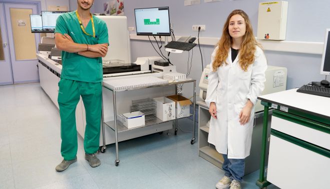 Leticia Pérez / ICAL  Rosa Prieto Utrera, Investigadora del Grupo BioCritic de Investigación Biomédica en Medicina Intensiva y de la Unidad de Investigación del Hospital Clínico Universitario de Valladolid, y Juan Manuel Priede Vimbela, médico e investigador del Servicio de Anestesiología y Reanimación del Hospital Clínico Universitario de Valladolid