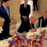 Trump firma en Versalles el acuerdo paz con Irán.