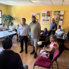 Vecinos de la Chinchabarra afectados por las obras de rehabilitación, junto a Chenche Martín Galeano, líder de Por Salamanca, y Mario Chapado, presidente de Garrido Contigo, en la constitución de la plataforma. 