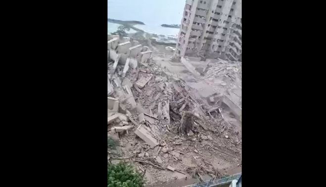 Terremoto en Venezuela: Edificio Oasis, Playa grande, La Guaira (@TuiteroSismico)