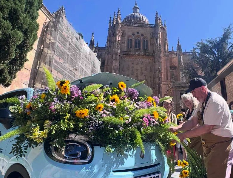 Una decoración floral en el concurso de floristas de Salamanca.