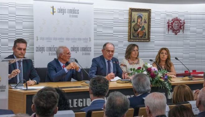 El homenaje a los médicos jubilados.