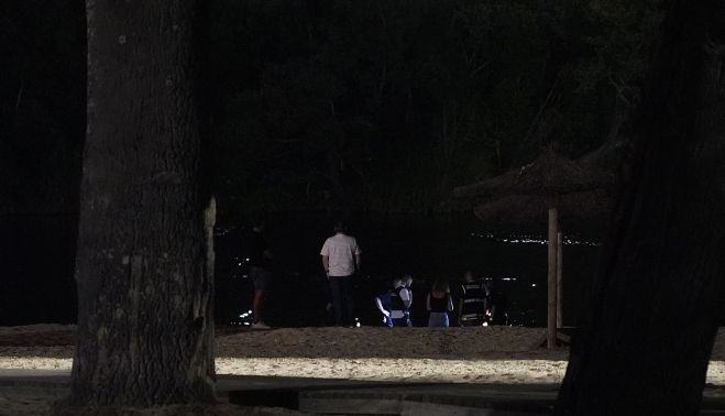 Miriam Chacón / ICAL. Fallece un niño de 10 años desaparecido en el agua en la playa de Las Moreras, en Valladolid.