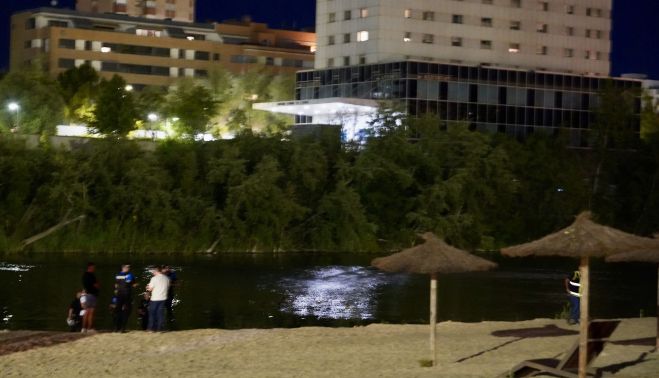 Miriam Chacón / ICAL. Fallece un niño de 10 años desaparecido en el agua en la playa de Las Moreras, en Valladolid