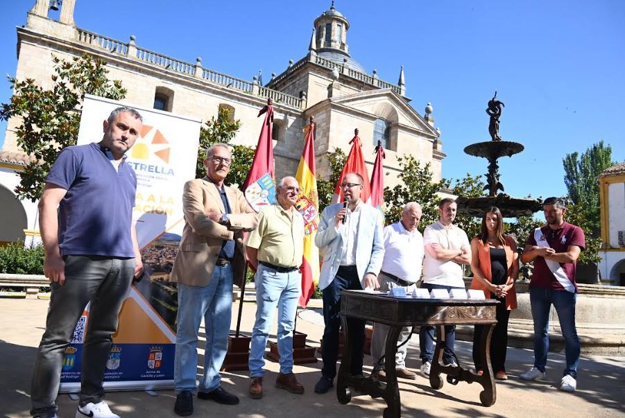 La firma del convenio en Ciudad Rodrigo.