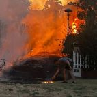 Fuego en la urbanización La Fontana. 