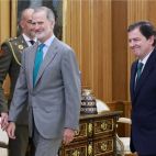 El rey Felipe VI y el presidente de Castillay León Alfonso Fernández Mañueco. Fotografía. Casa Real.