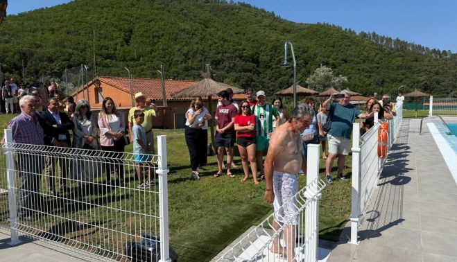 Inauguración de las piscinas de San Esteban de la Sierra. Inauguración de las piscinas de San Esteban de la Sierra.