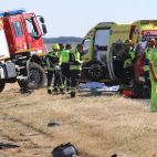 Brágimo / ICAL. Cuatro fallecidos de una familia y una niña herida muy grave en un accidente en la A-67, en Herrera de Pisuerga (Palencia) La principal hipótesis sobre la causa del siniestro es una posible somnolencia del conductor