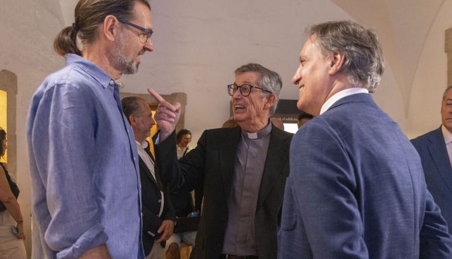 Susana Martín / ICAL. El alcalde de Salamanca, Carlos García Carbayo, y el rector de la Universidad Pontificia de Salamanca, Santiago García-Jalón de la Lama, presentan las novedades de Scala Coeli. 