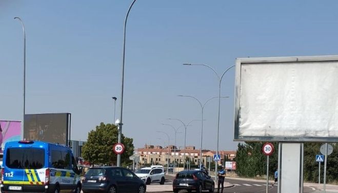 El accidente trafico en la rotonda de la Charreria, en Salas Bajas. El accidente trafico en la rotonda de la Charreria, en Salas Bajas.
