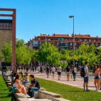 Estudiantes en el campus Unamuno de la Usal.