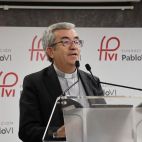 Monseñor Argüello en la clausura en Madrid de la Escuela de Verano sobre el futuro de la democracia y la geopolítica.