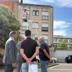 Cambio de farolas en el boulevard de La Milagrosa, en Prosperidad