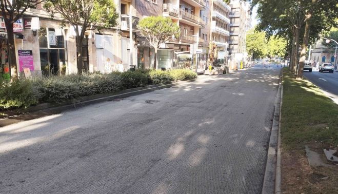 Obras asfaltado en la Avenida de Portugal. Obras asfaltado en la Avenida de Portugal.