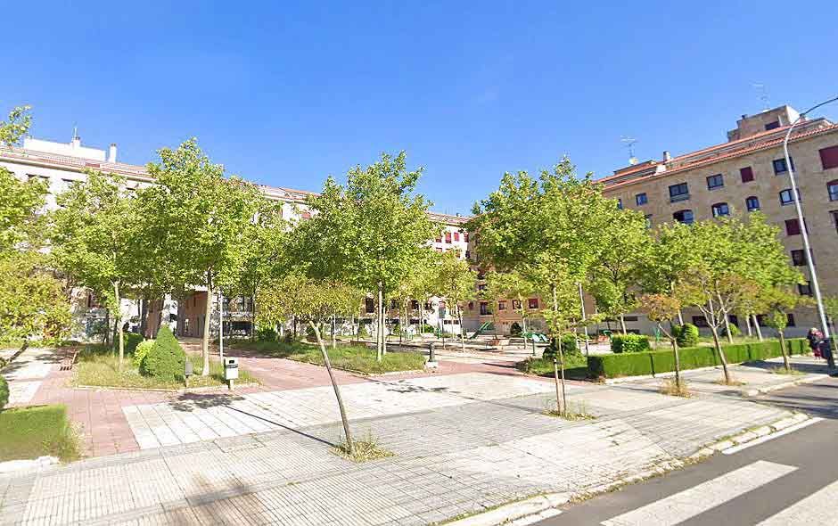 Parte de la plaza de Castrotorafe, en Capuchinos. Parte de la plaza de Castrotorafe, en Capuchinos.