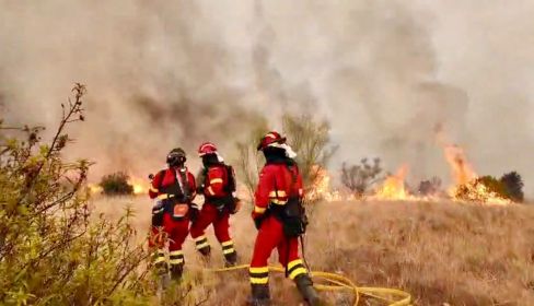 La UME, este lunes en Cebreros, en el incendio de Burgohondo