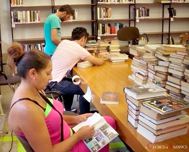 Biblioteca Popular Giner de los Ríos en el Barrio San José de Salamanca