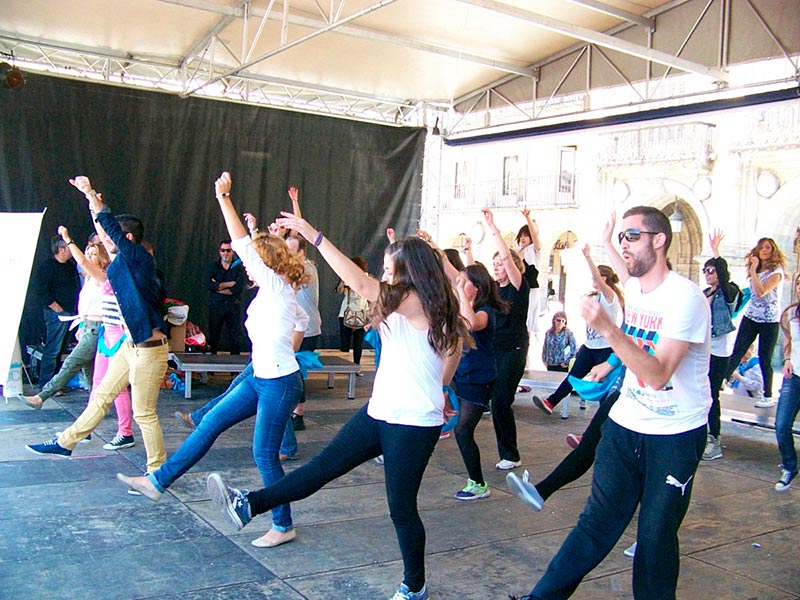 flashmob beatriz suavia plaza