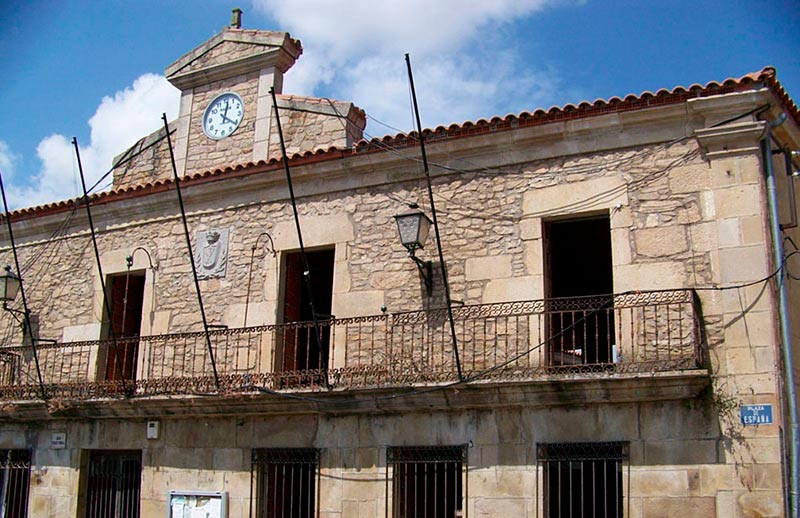 vitigudino ayuntamiento en obras