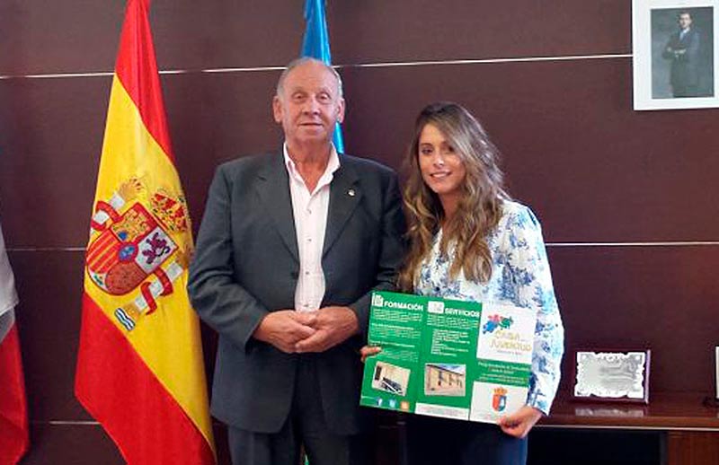 villares de la reina Alcalde y concejala de juventud_opt
