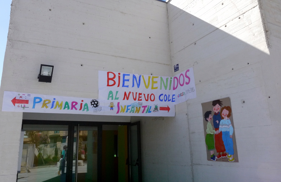 Estreno tercer colegio de Carbajosa.