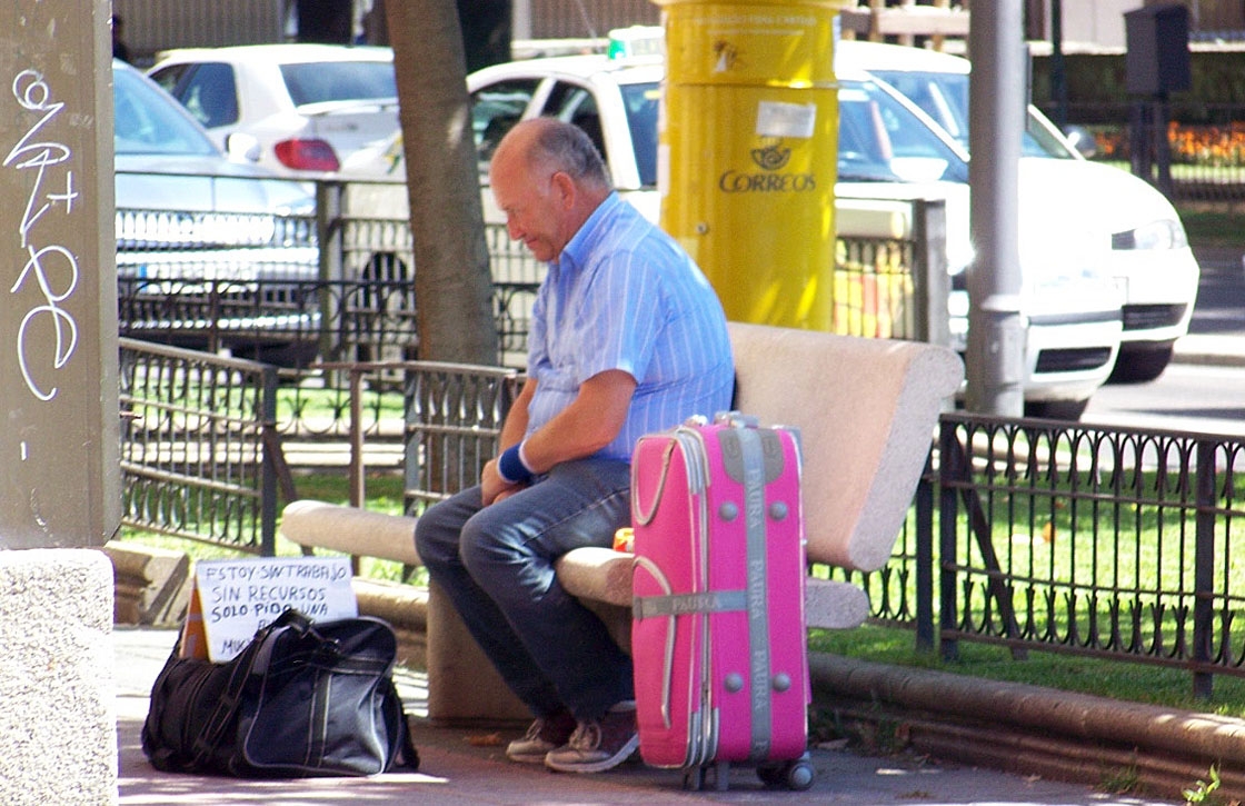 mendigo en paseo carmelitas