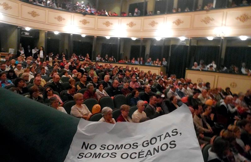 Los asistentes a la celebración del Día de la Salud Mental, en el Liceo.