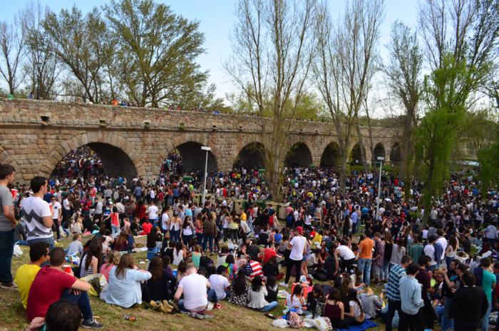 lunes aguas puente romano