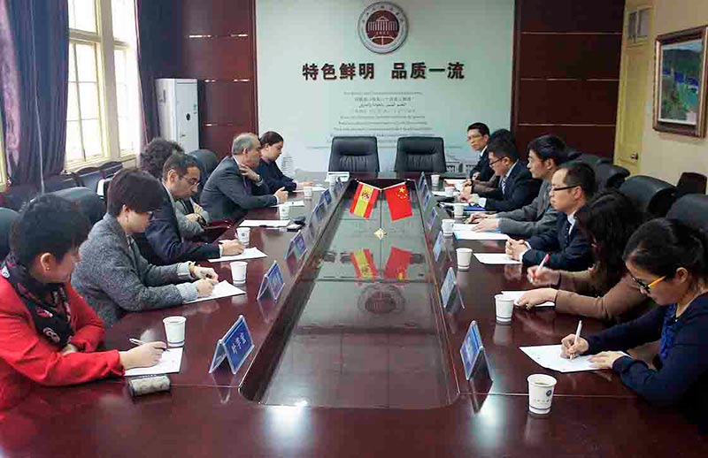 usal en-china-Reunión-con-los-representantes-de-la-Universidad-de-Estudios-Internacionales-de-Zhejiang