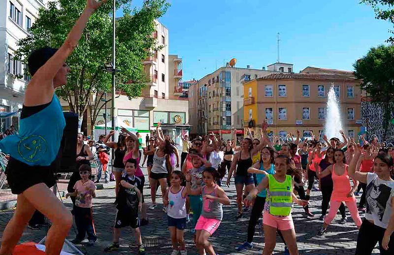 zumba zoes aecc cancer ovarios