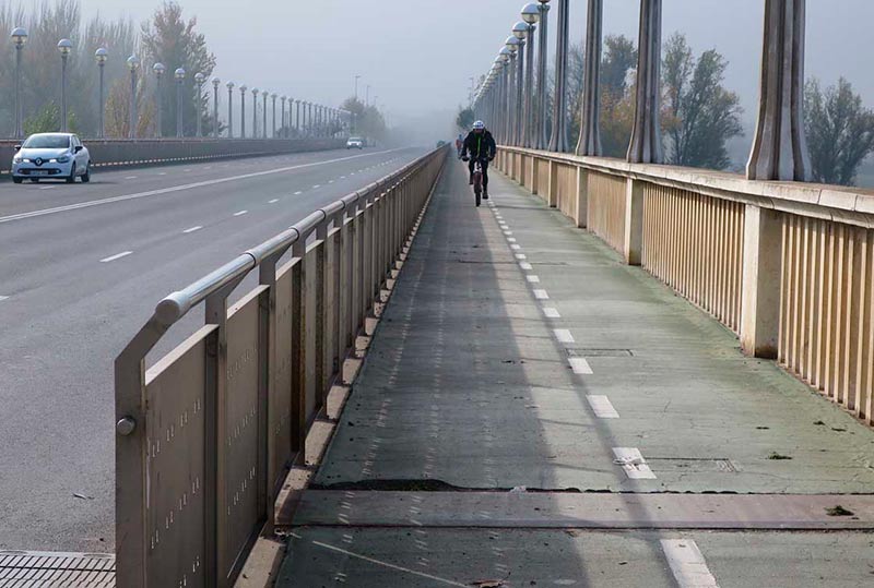 niebla carril bici puente universidad 2