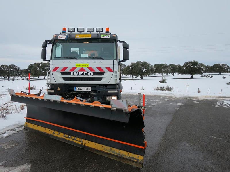 carreteras nieve mantenimiento nevada quitanieves cuatro calzadas a66 2
