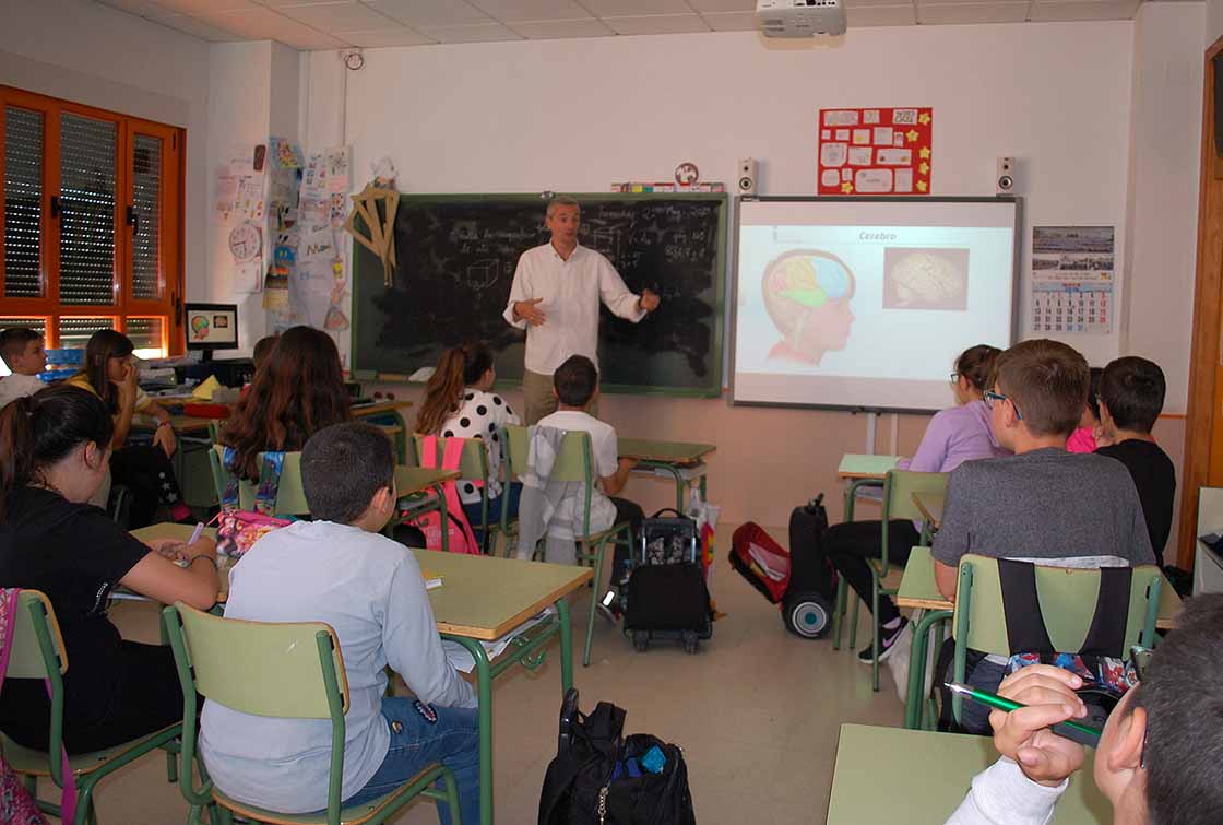 Ciudad de los Niños Carbajosa y la ciencia colegio escuela educacion profesor (3)