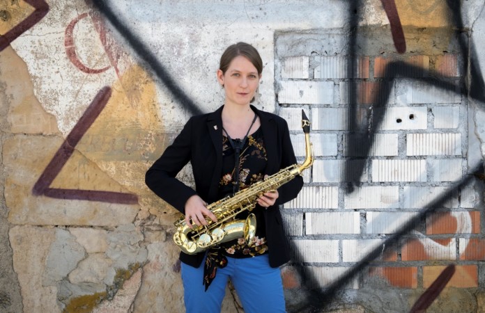 ical ines sanchez saxofonista (2)